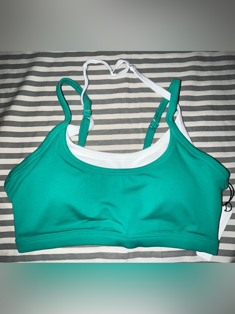 Paragon Fitwear Reluna Double-Layer Sports Bra in Dark Mint Size S